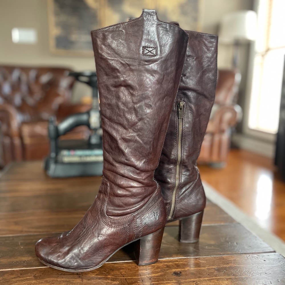 Frye Carson Mid Heel Tab Pull On Boots - Picture 5 of 7